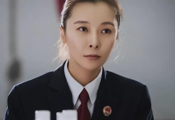 开云体育(中国)官方网站她随母亲障碍于上海、无锡等地生活-开云平台网站皇马赞助商| 开云平台官方ac米兰赞助商 最新官网入口